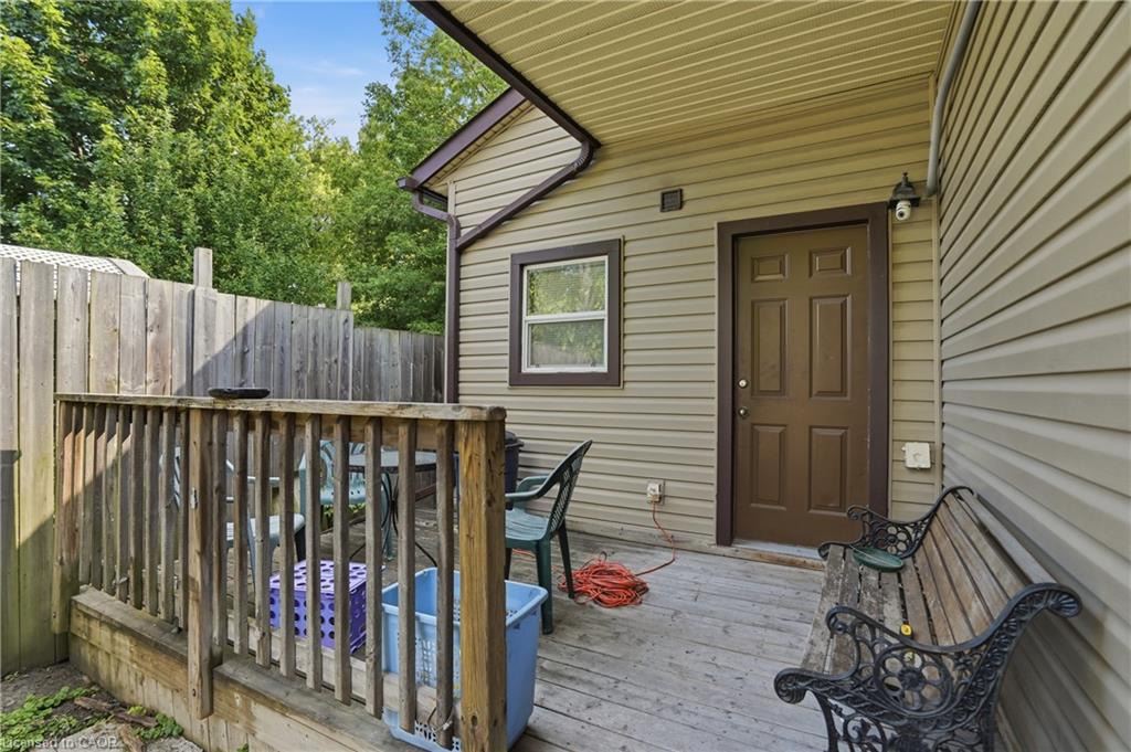 102 (a-c) Sarah Street Property Photo 12