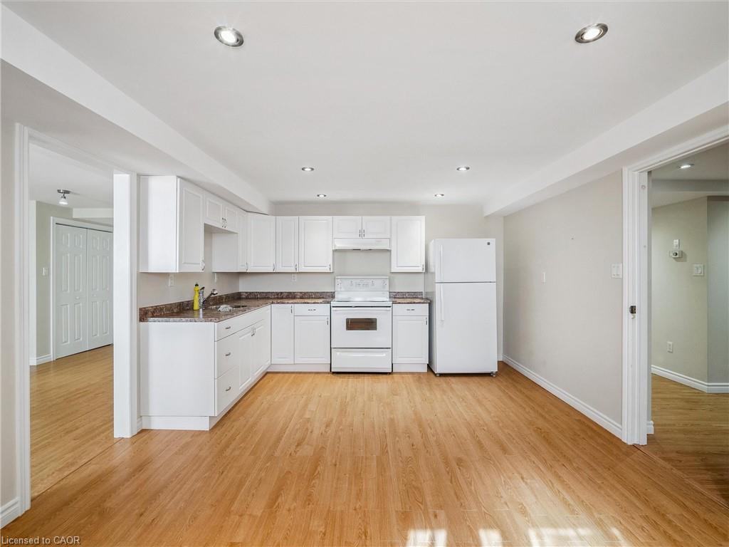 232 Eighth Road E Property Photo 35