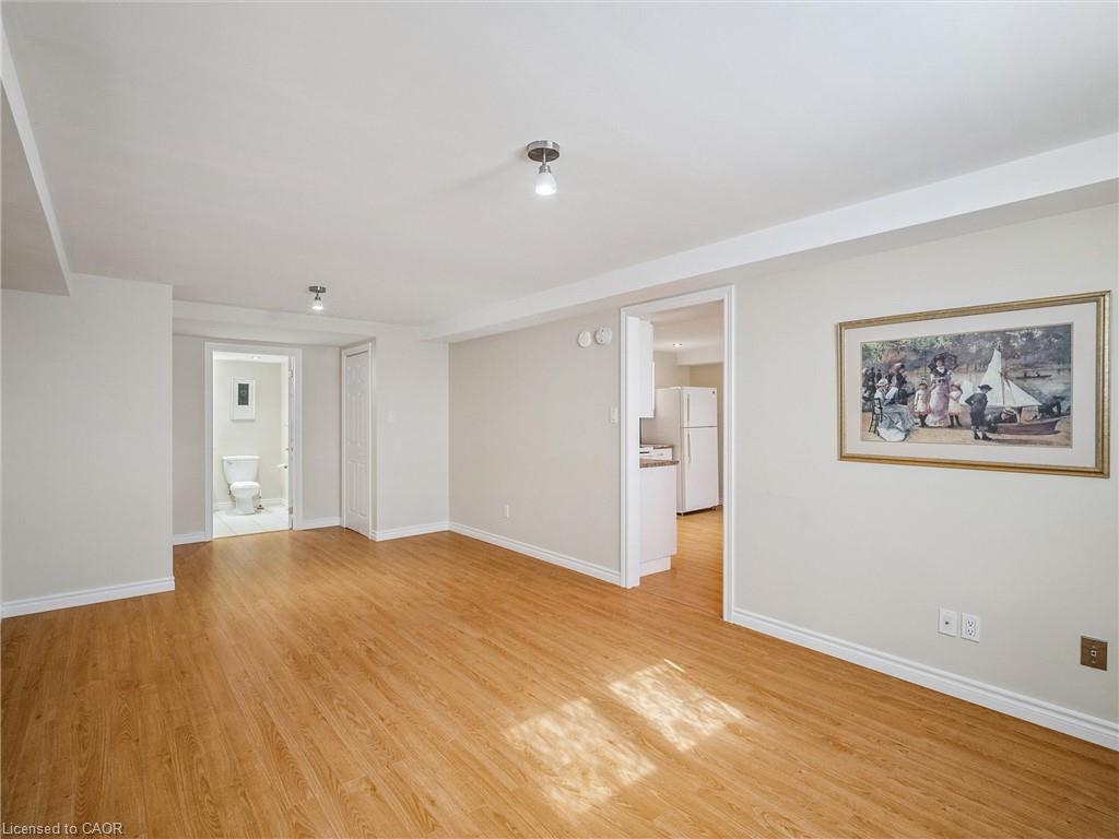 232 Eighth Road E Property Photo 36