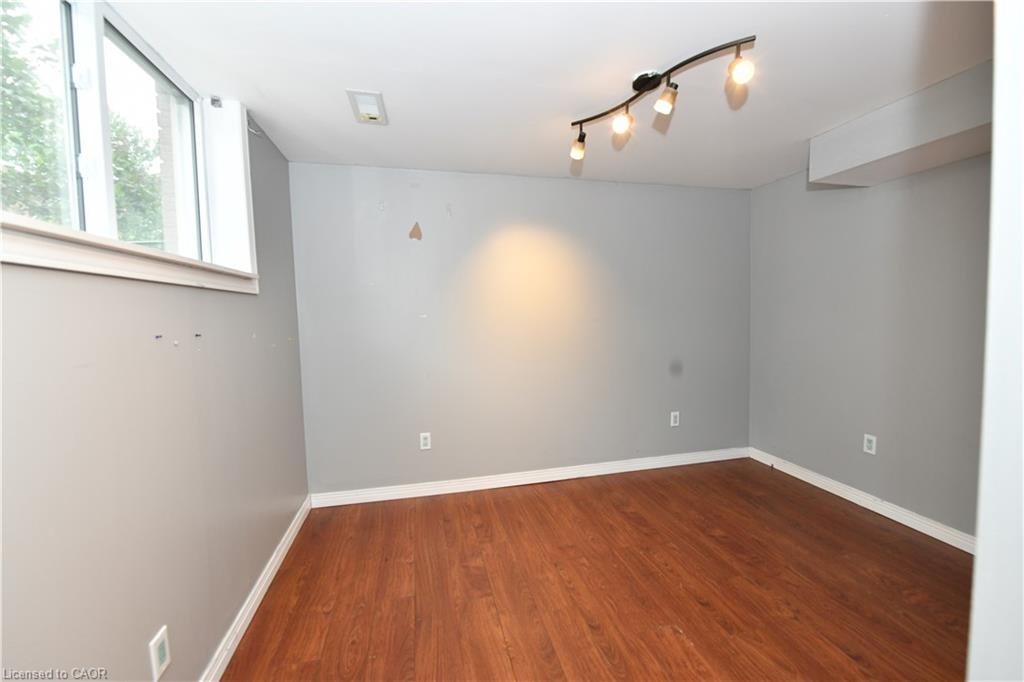 37 Ebury Crescent Property Photo 5