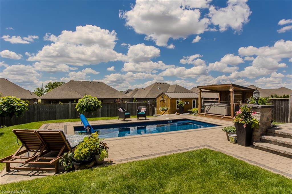 38 Tan Avenue Property Photo 4