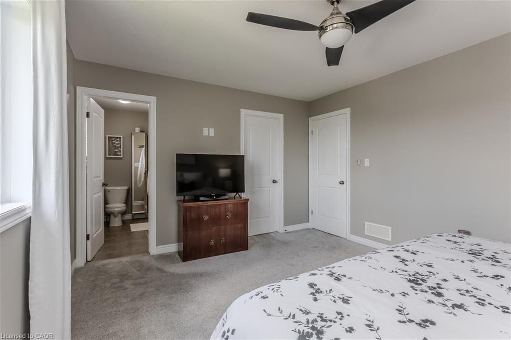38 Tan Avenue Property Photo 14