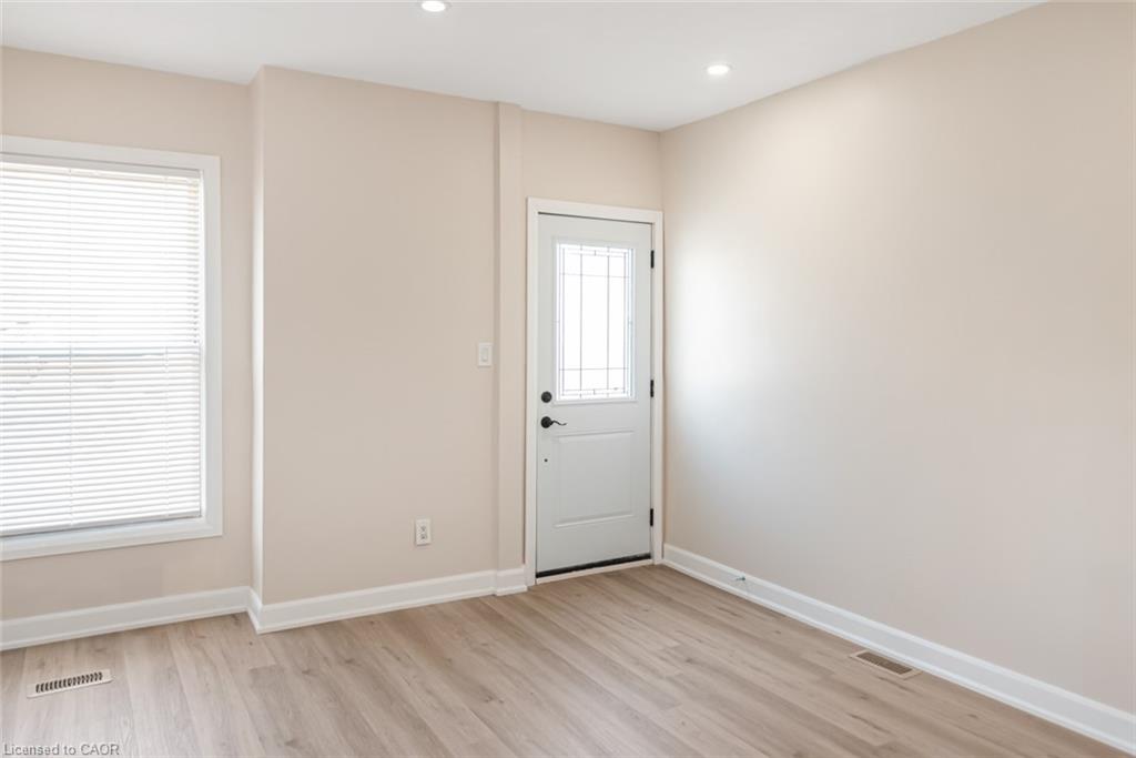 60 Keith Street Property Photo 4