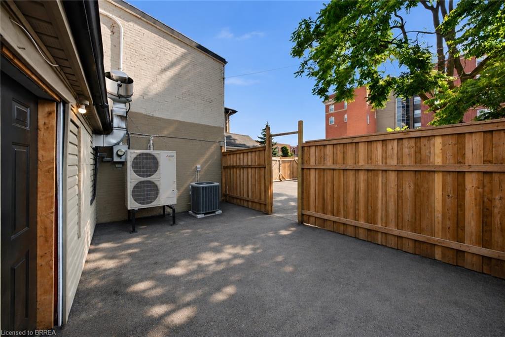 31 King Street Property Photo 14