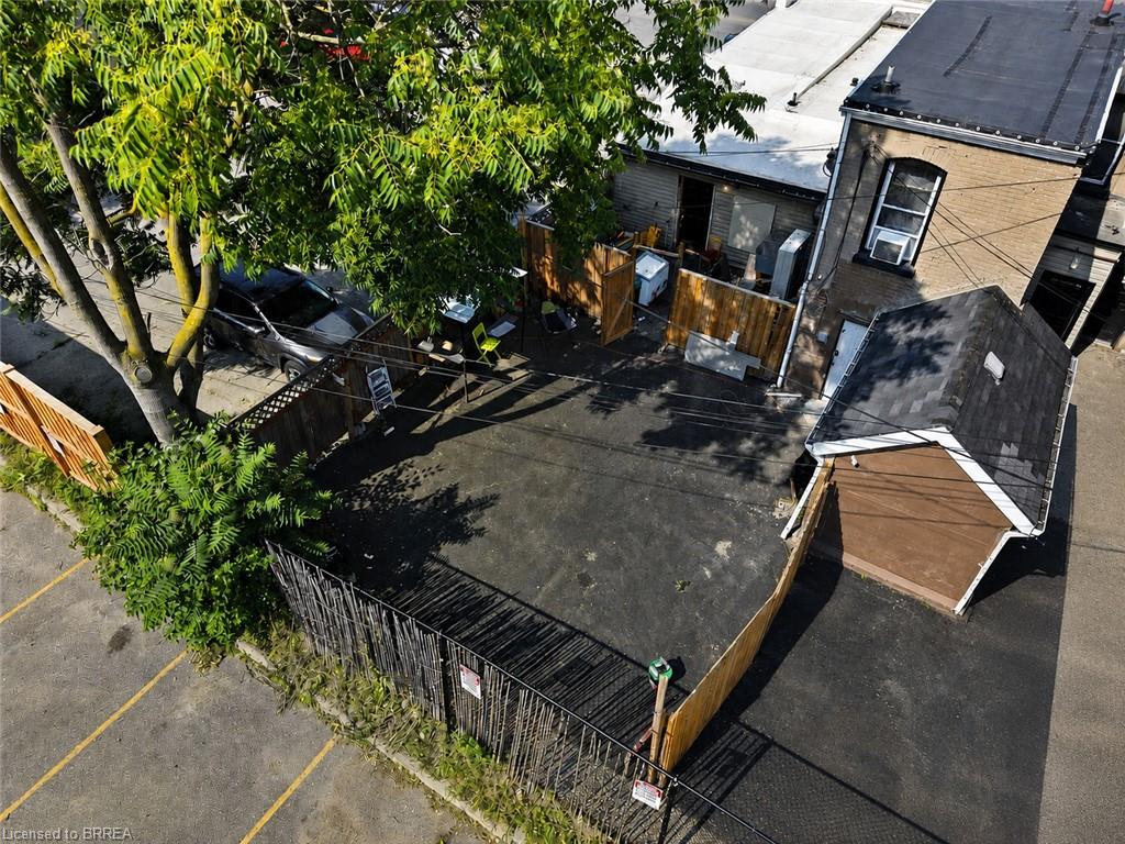 31 King Street Property Photo 17