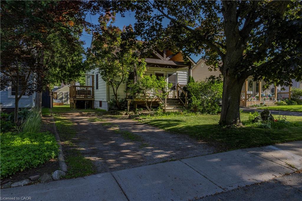 15 Spencer Avenue Property Photo 1