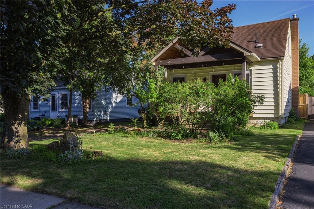 15 Spencer Avenue Property Photo 3