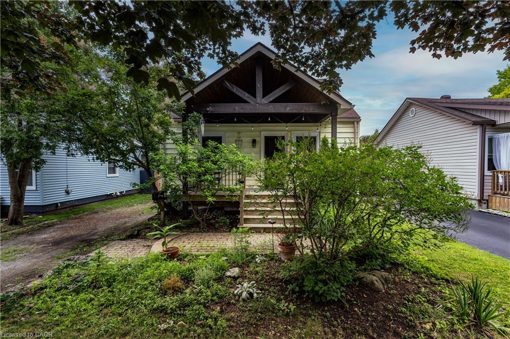 15 Spencer Avenue Property Photo 4