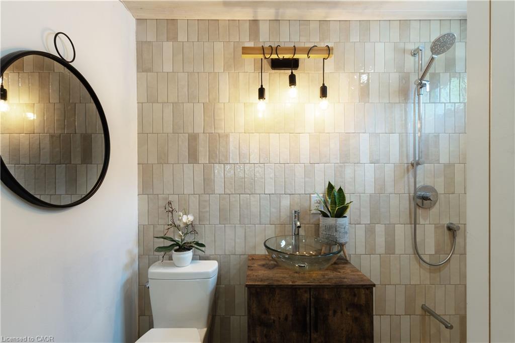 15 Spencer Avenue Property Photo 10