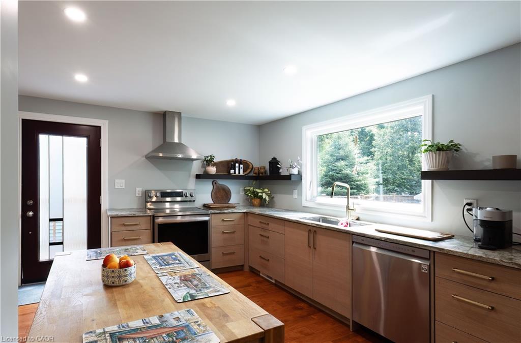 15 Spencer Avenue Property Photo 19