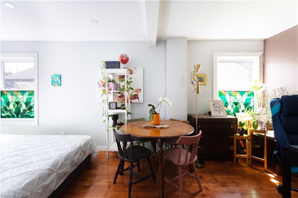 15 Spencer Avenue Property Photo 20