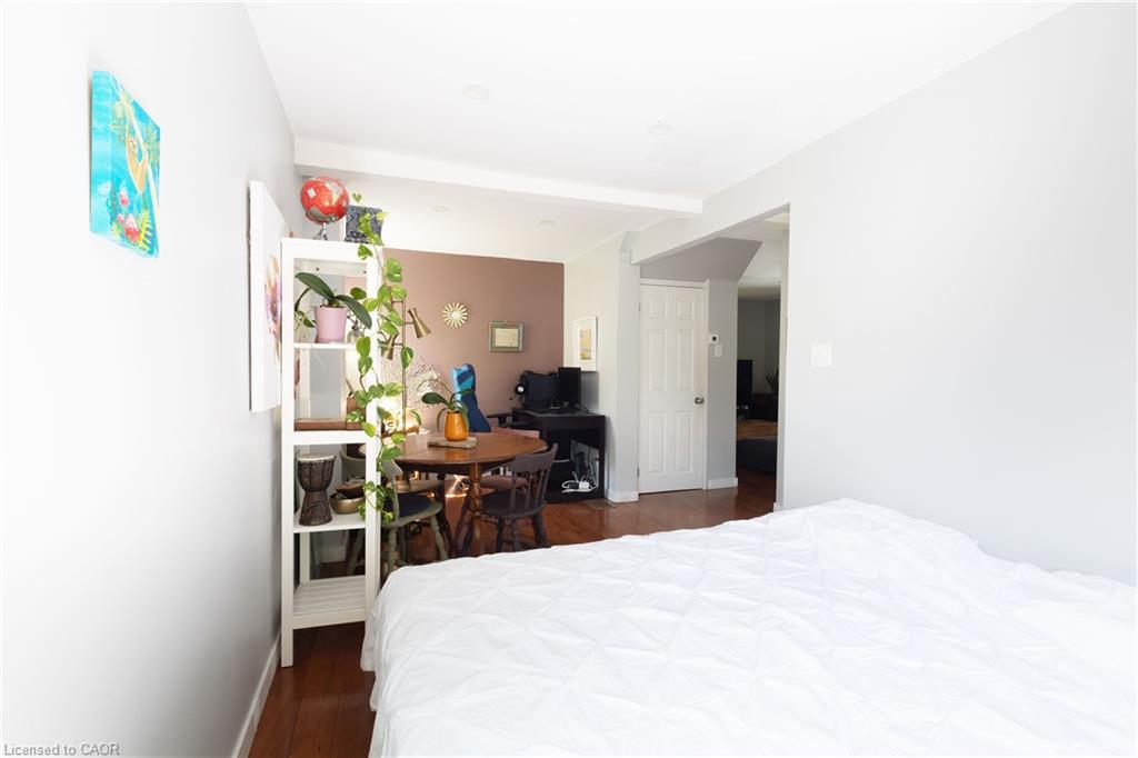 15 Spencer Avenue Property Photo 23