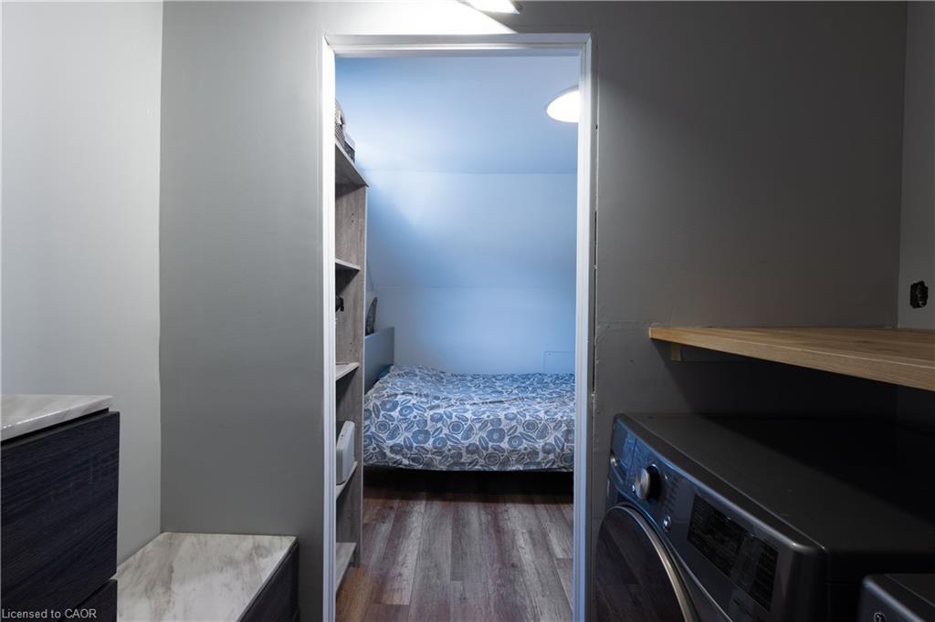 15 Spencer Avenue Property Photo 29