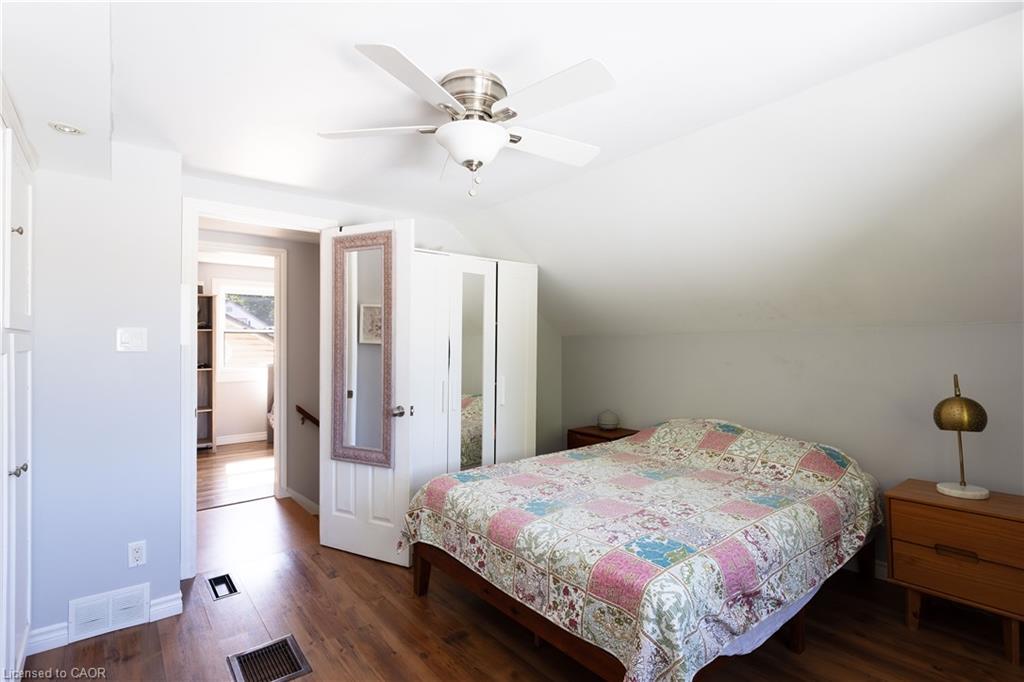 15 Spencer Avenue Property Photo 33