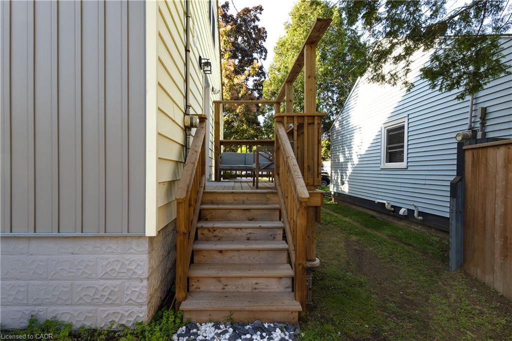 15 Spencer Avenue Property Photo 38
