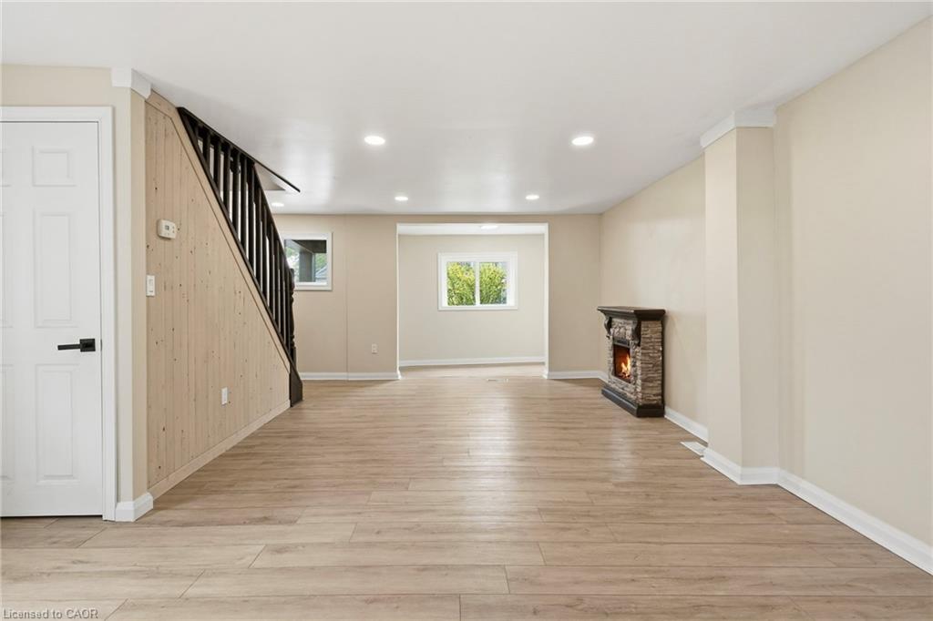 26 State Street Property Photo 9
