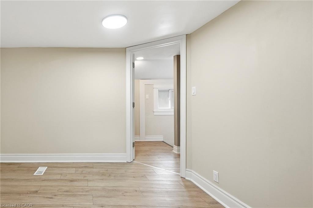 26 State Street Property Photo 16