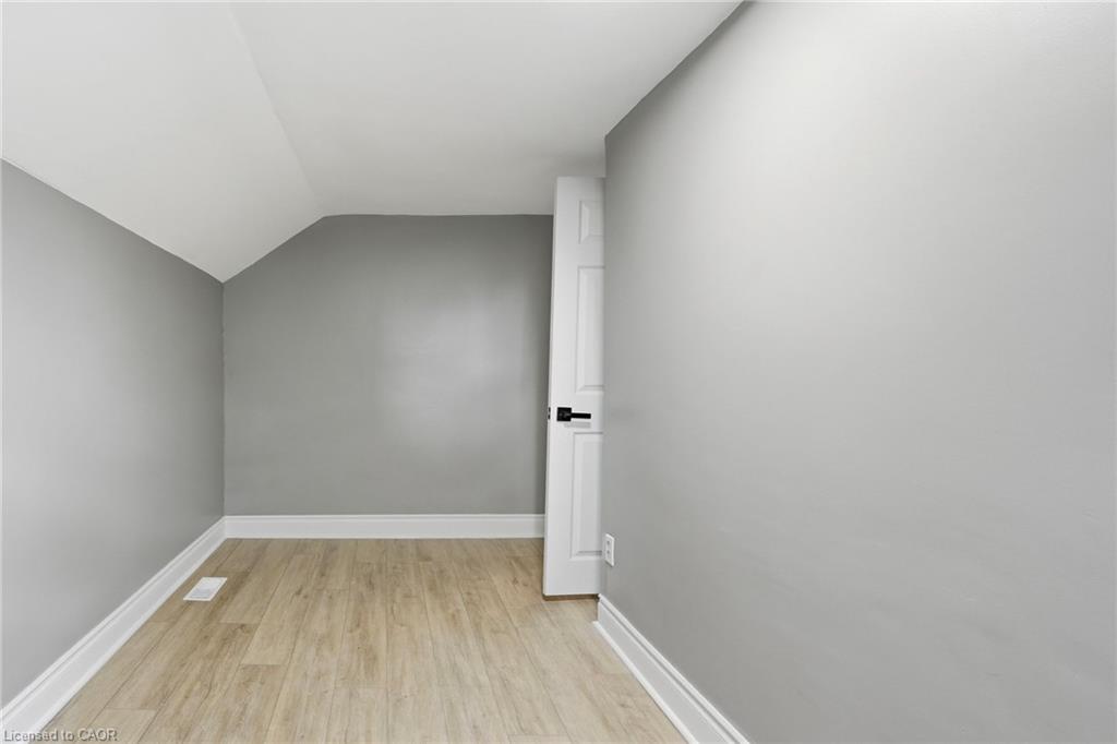26 State Street Property Photo 18