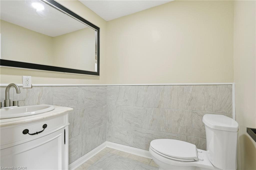 26 State Street Property Photo 21