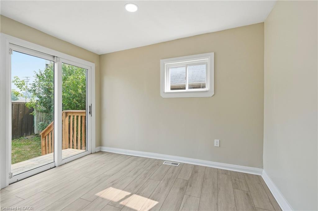 26 State Street Property Photo 22