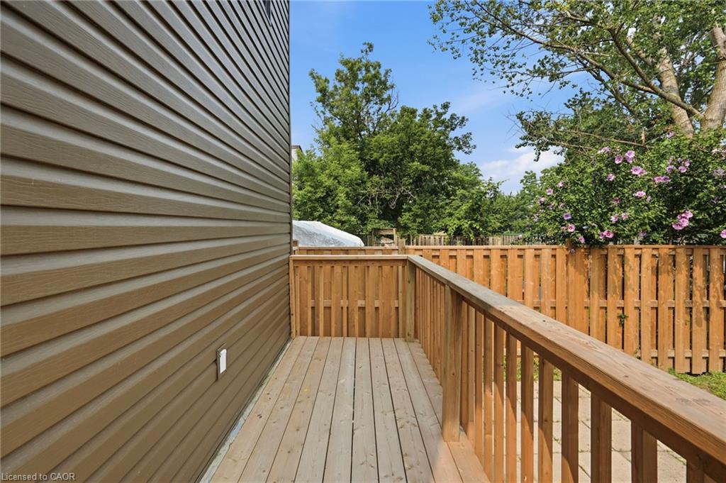 26 State Street Property Photo 23