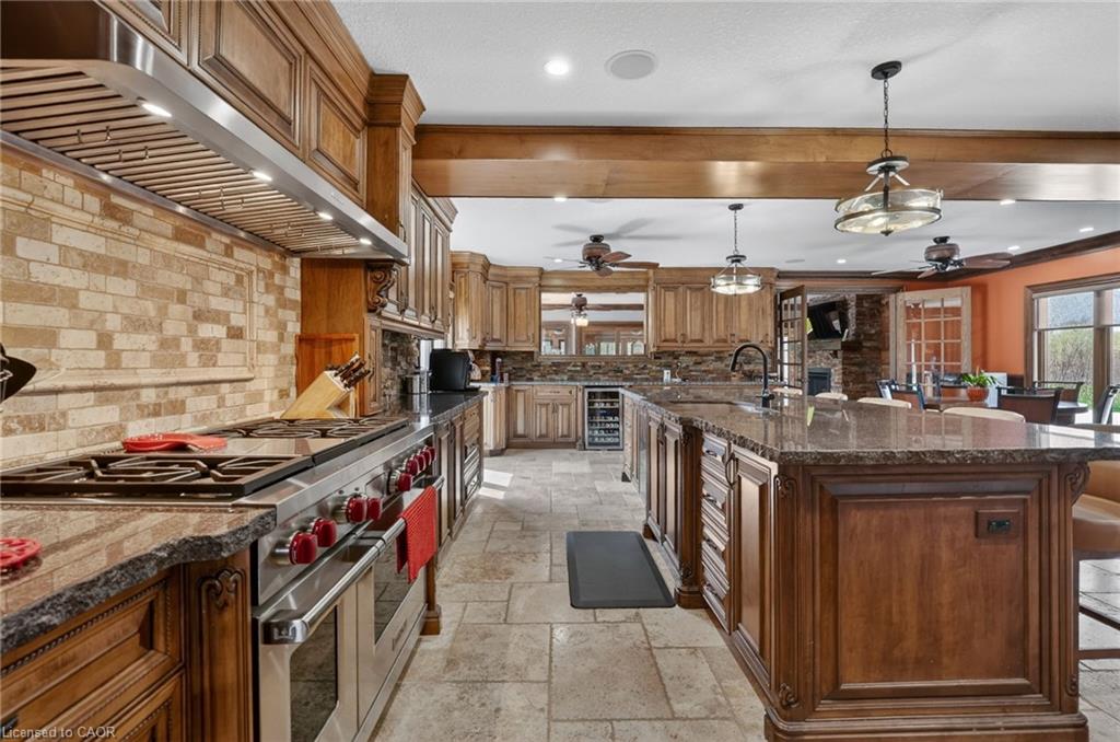 4354 Mountainview Road Property Photo 7