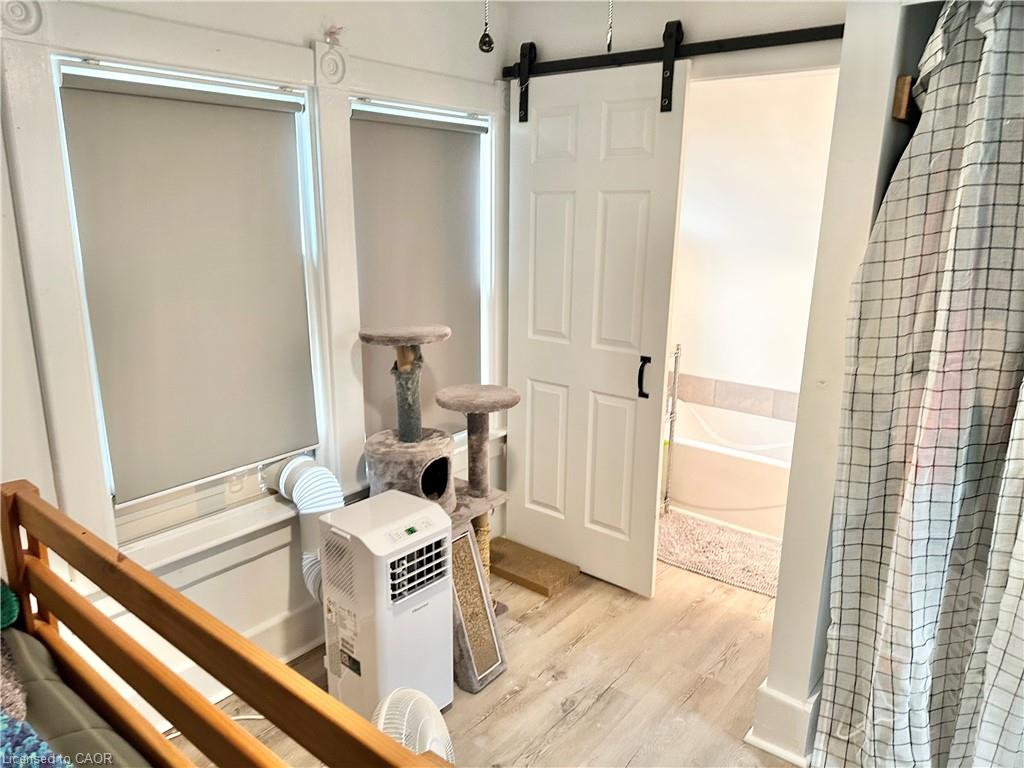 88 Brook Street Property Photo 22
