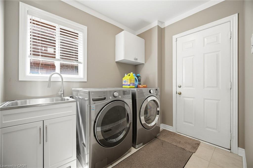 1420 Derby County Crescent Property Photo 31