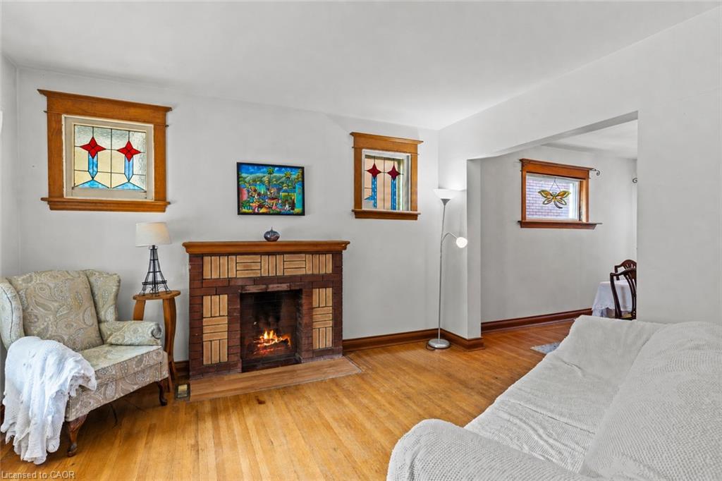 37 Park Row N Property Photo 5