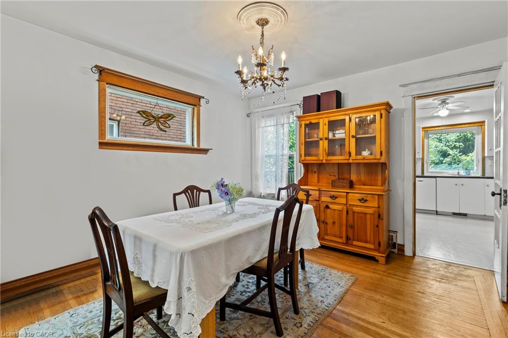37 Park Row N Property Photo 7