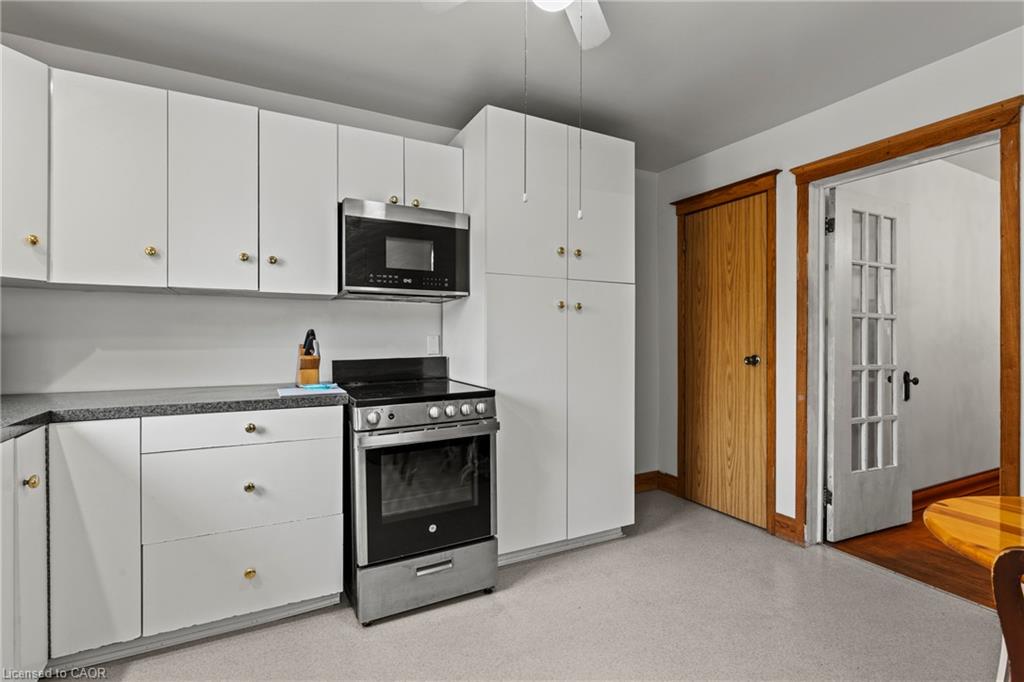 37 Park Row N Property Photo 9