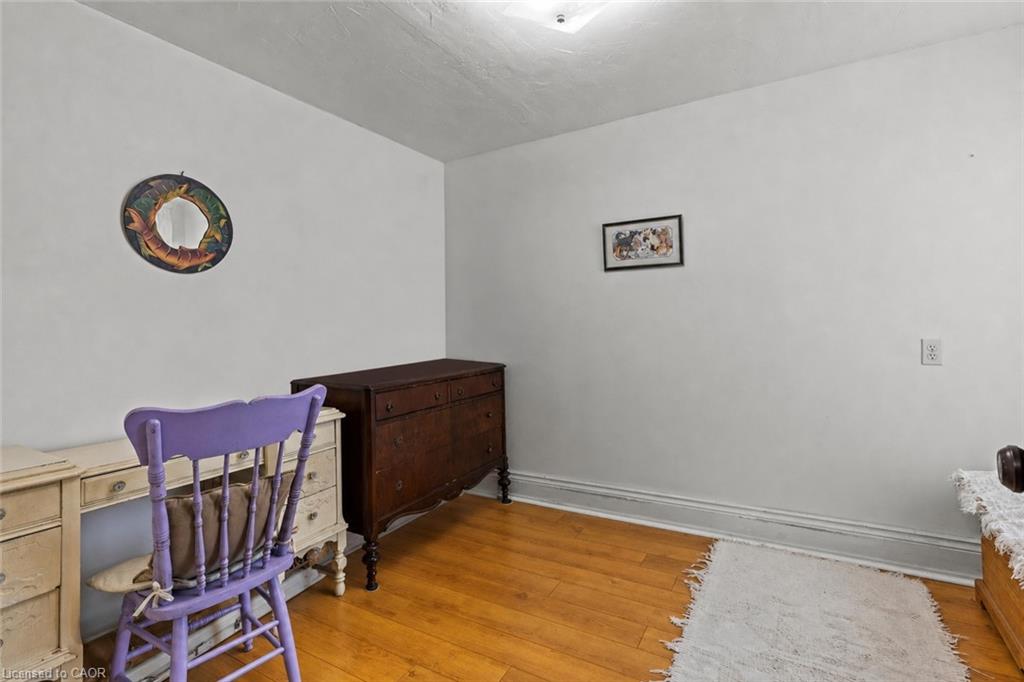 37 Park Row N Property Photo 16