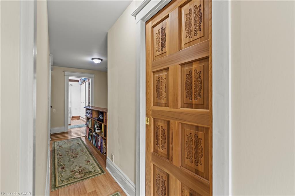 37 Park Row N Property Photo 18