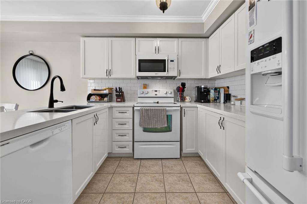 71 Cedarville Drive Property Photo 7