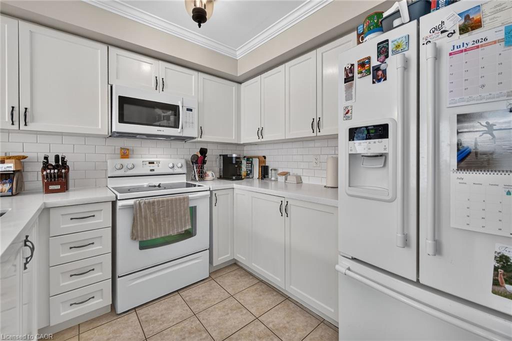 71 Cedarville Drive Property Photo 9