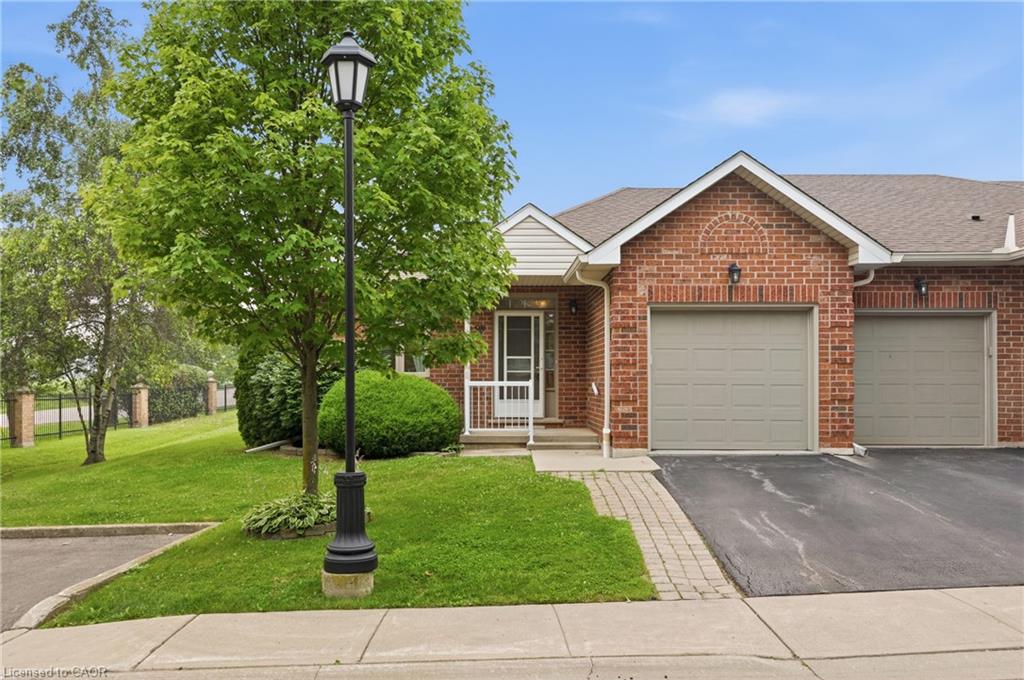 98 Sunibel Drive E Property Photo 3
