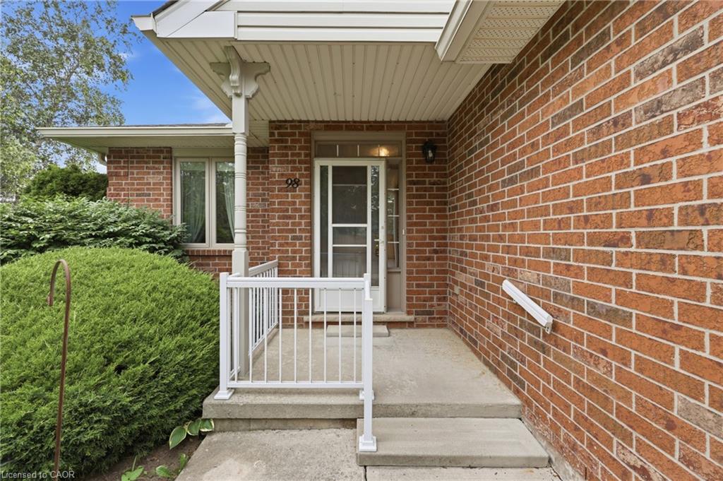 98 Sunibel Drive E Property Photo 11