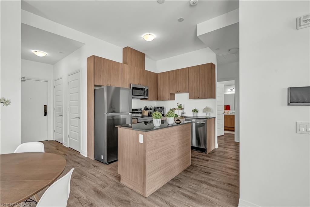 601-460 Gordon Krantz Avenue Property Photo 16