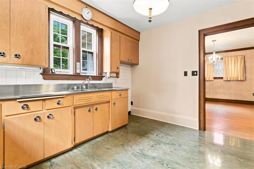111 Filbert Street Property Photo 18