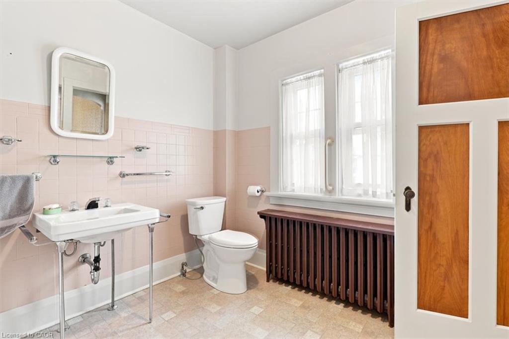 111 Filbert Street Property Photo 27