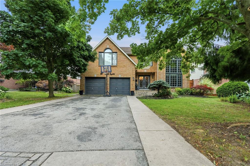 55 Woodside Square Property Photo 3