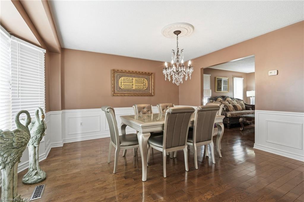 55 Woodside Square Property Photo 16