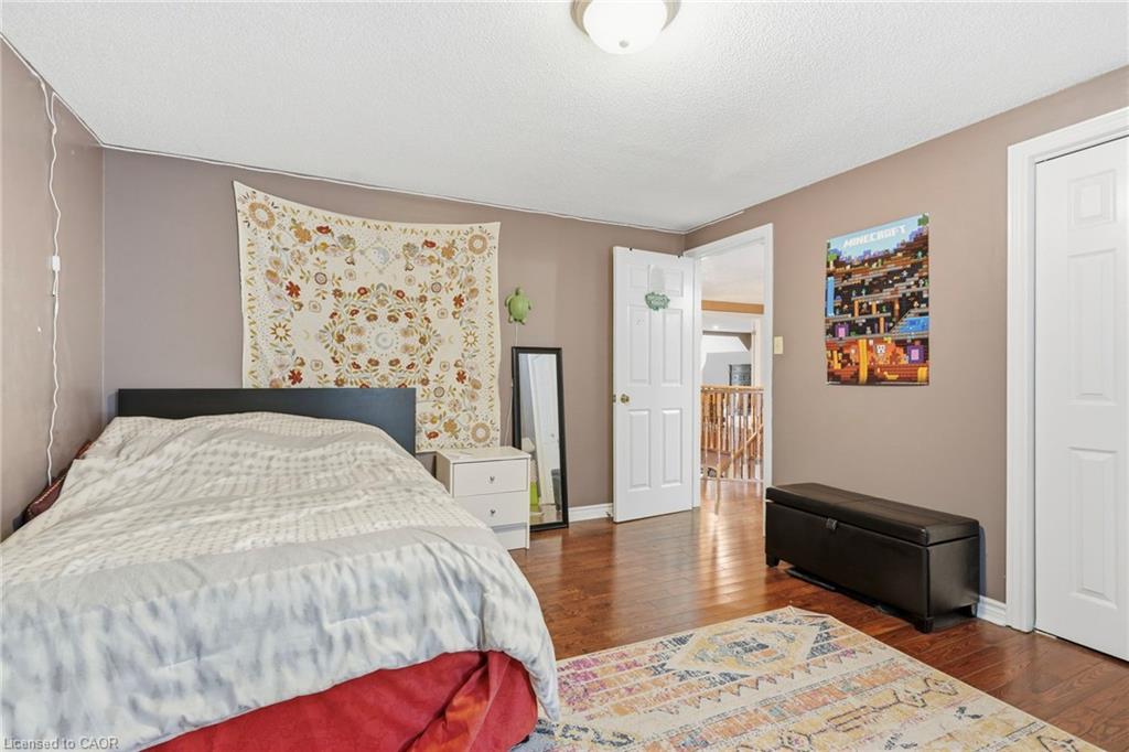 55 Woodside Square Property Photo 34