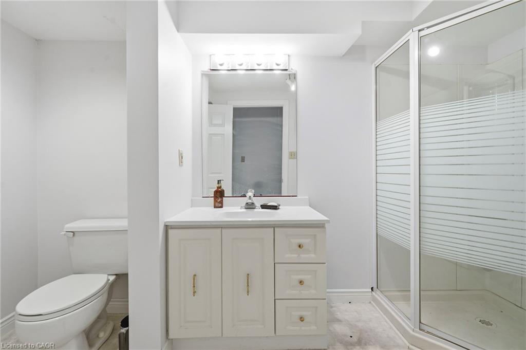55 Woodside Square Property Photo 45