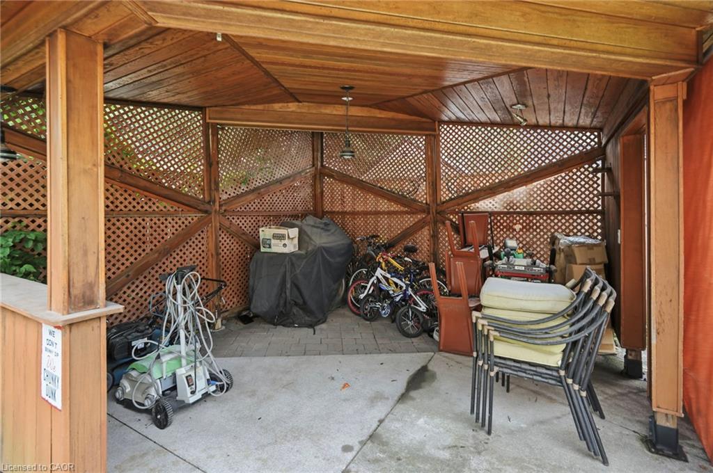 55 Woodside Square Property Photo 48