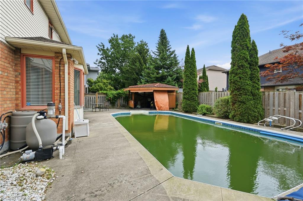 55 Woodside Square Property Photo 50
