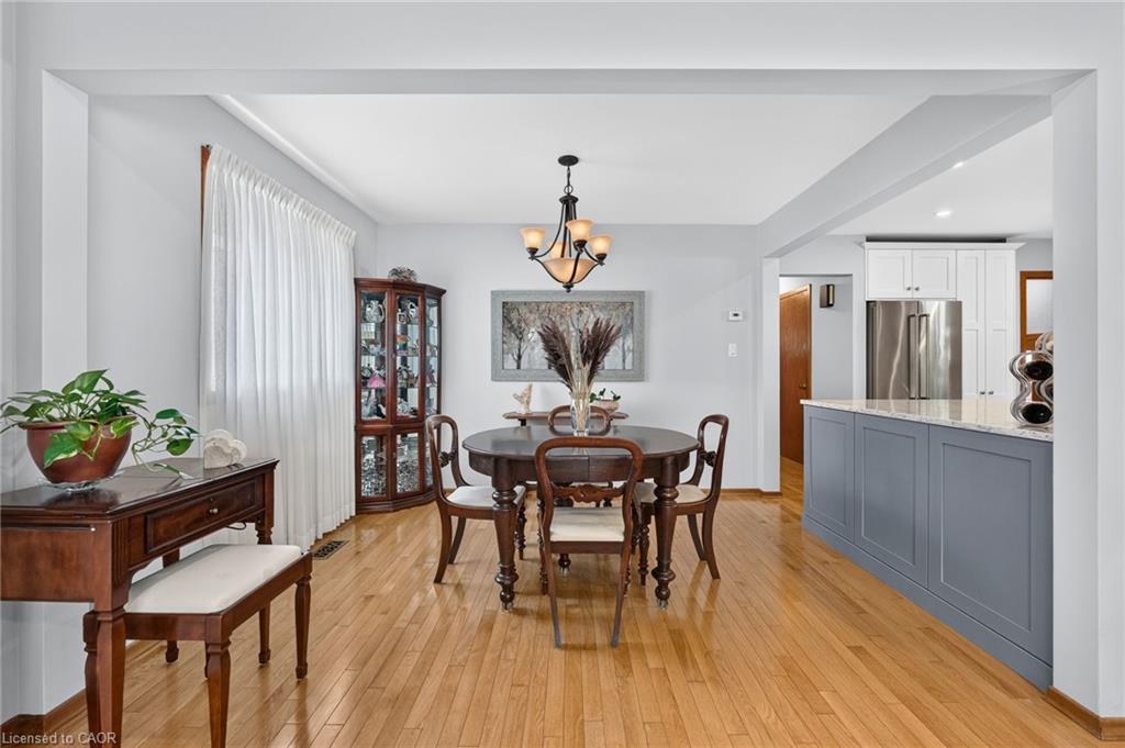 107 Laurentian Drive Property Photo 12