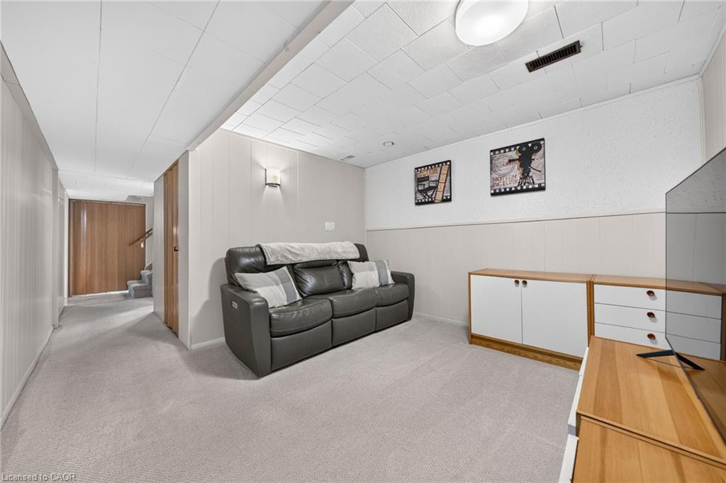 107 Laurentian Drive Property Photo 27