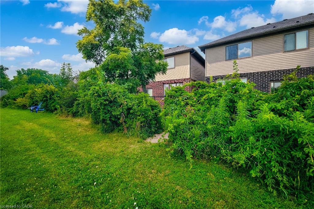 10-4297 East Avenue Property Photo 7