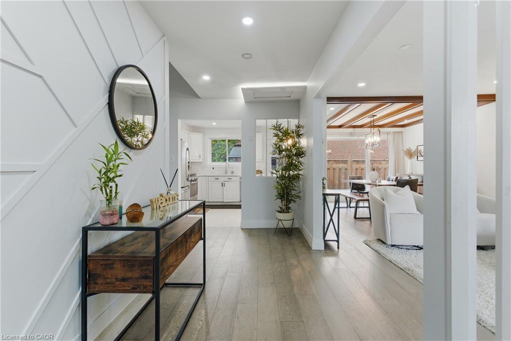 197 Burbank Street Property Photo 4